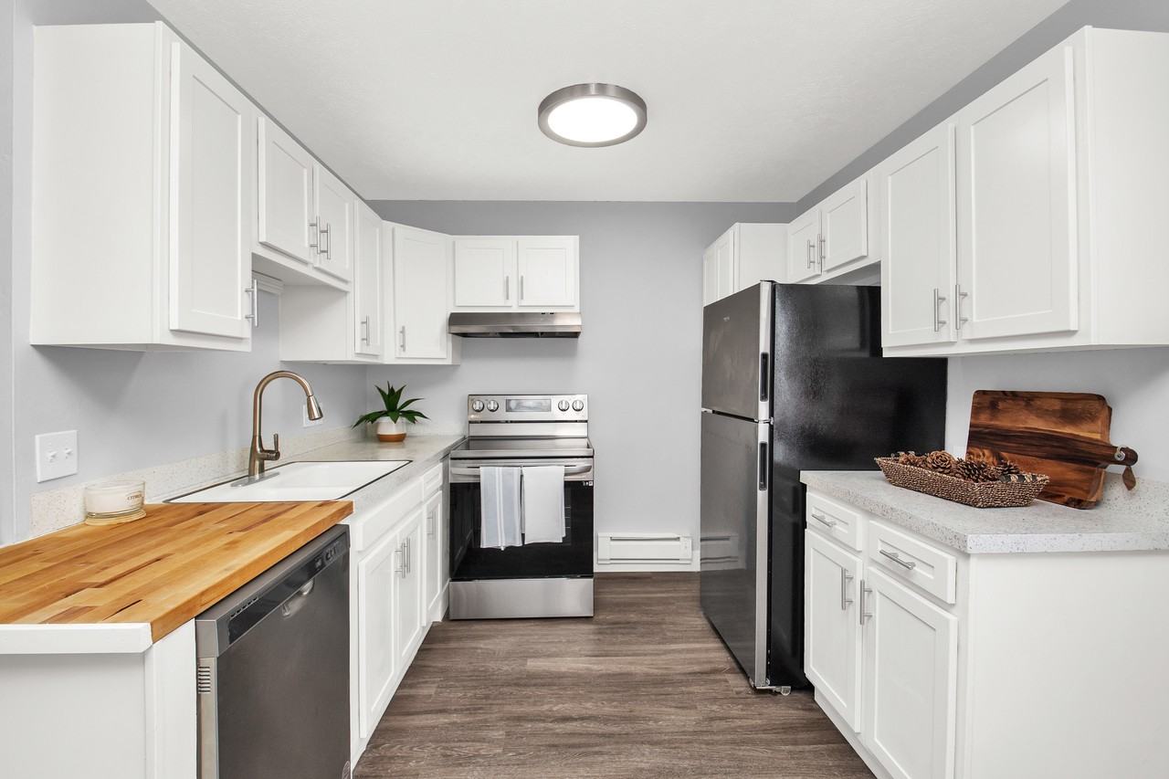 Ivy Apartment Homes - Photo 3 of 16