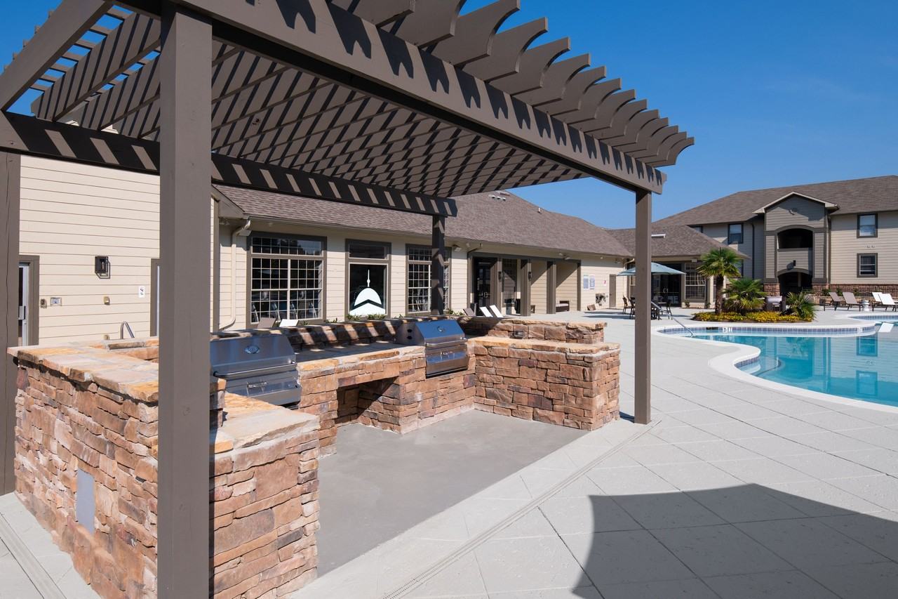 Landmark Apartments- AL - Photo 6 of 23