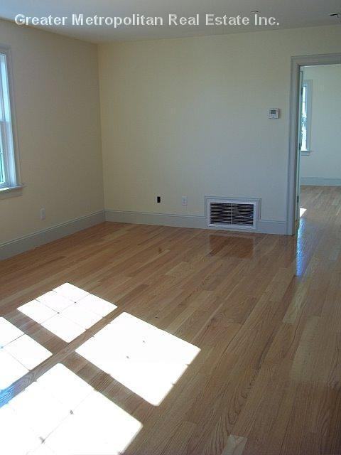 Locust St #104 - Photo 5 of 20