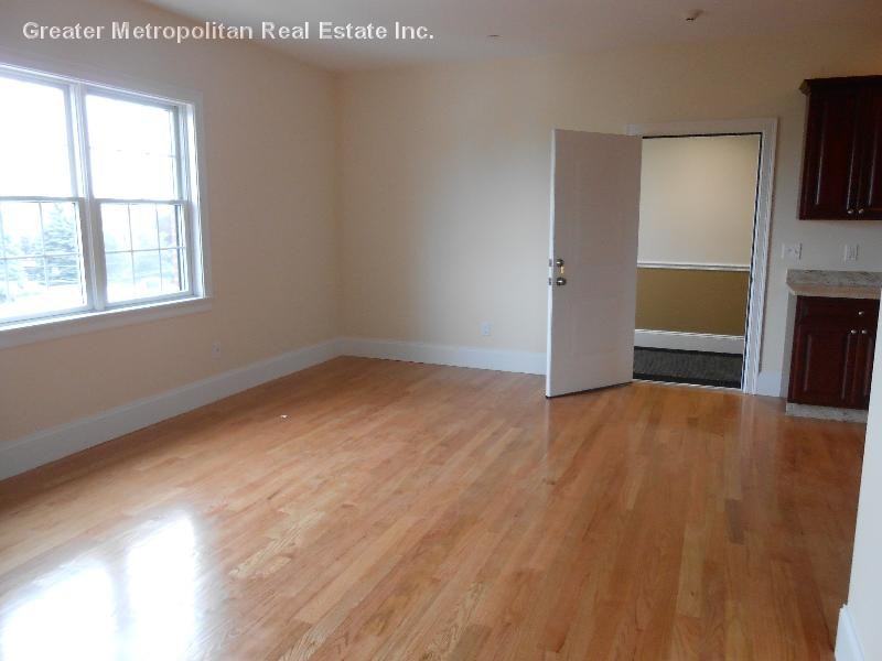 Locust St #104 - Photo 7 of 20