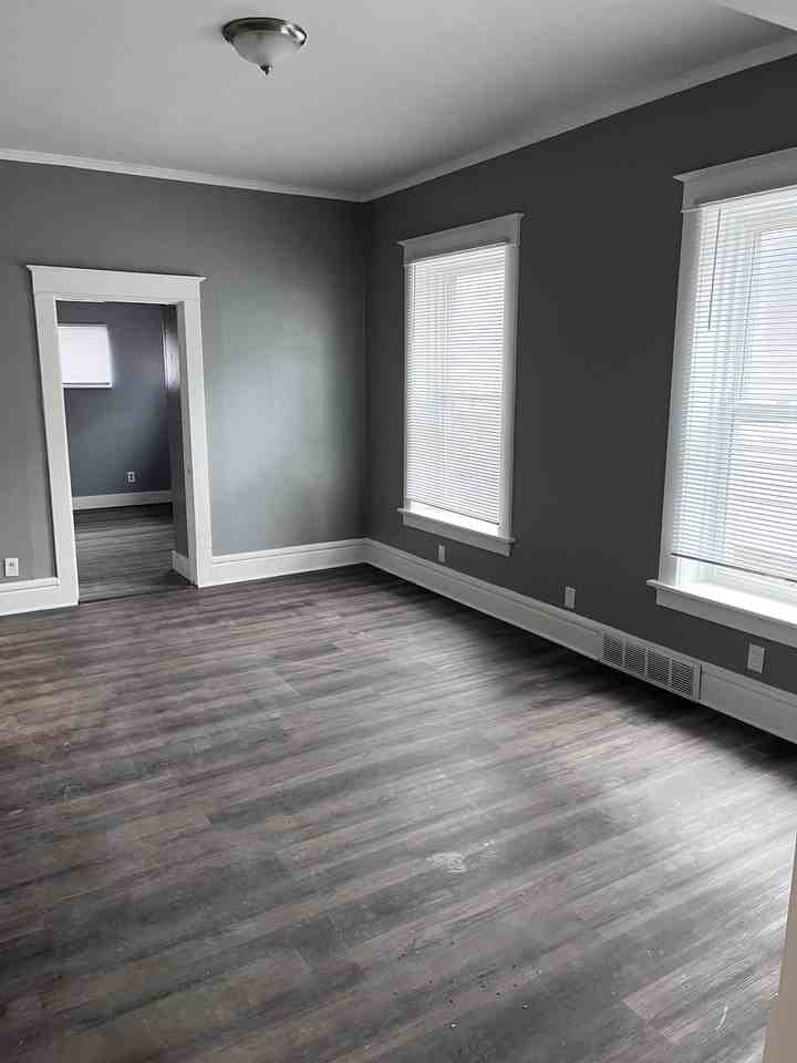 2138 N Linn St #1 - Photo 5 of 20