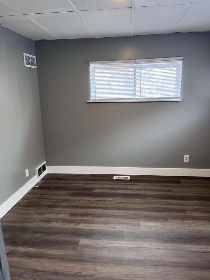 2138 N Linn St #1 - Photo 6 of 20