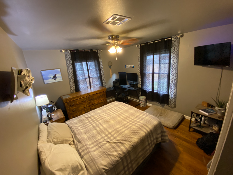 1026 Idaho St - Photo 3 of 10