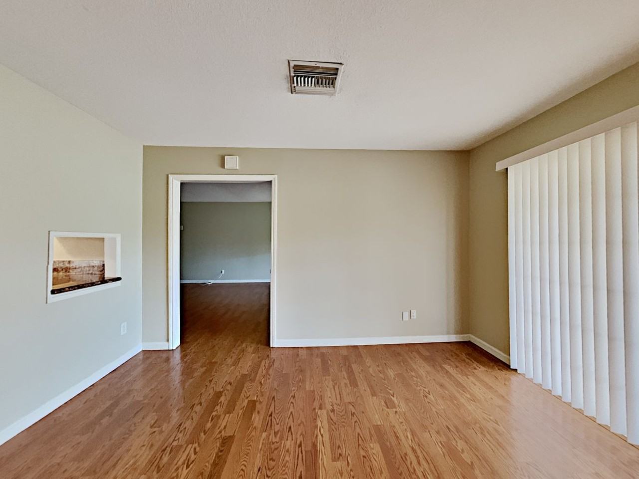 12889 Wheeler Ave - Photo 3 of 14