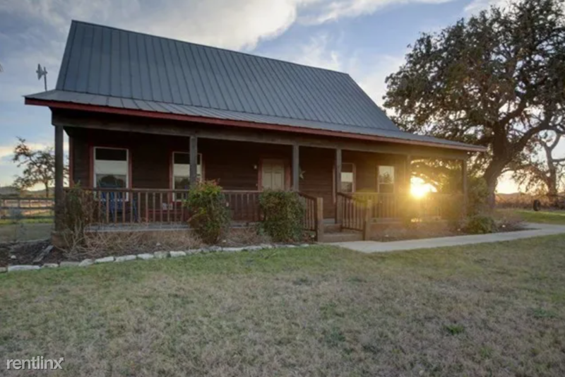 105 Brown Saddle Cir - Photo 2 of 23