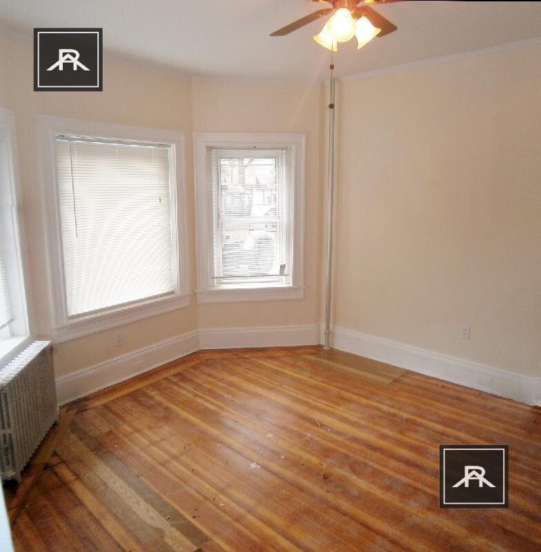 389 Harvard St #1L - Photo 3 of 7