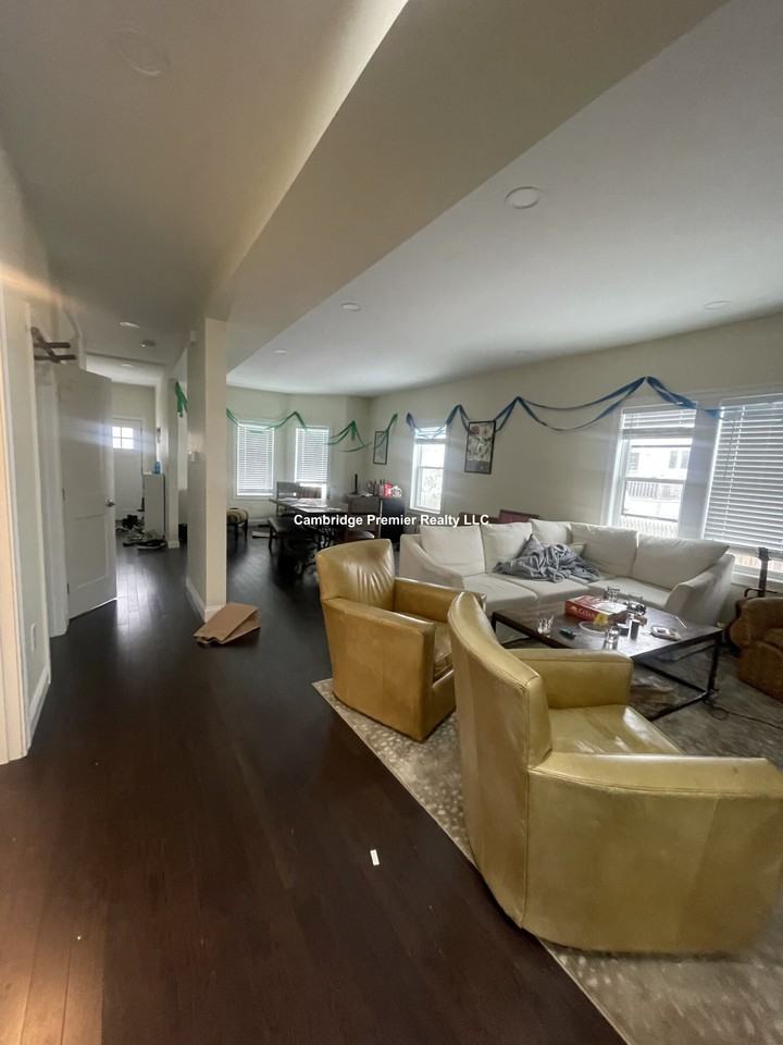 Winchester St - Photo 5 of 13