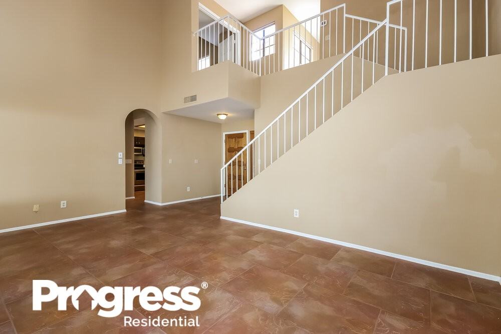 14419 S 43rd Pl - Photo 2 of 17