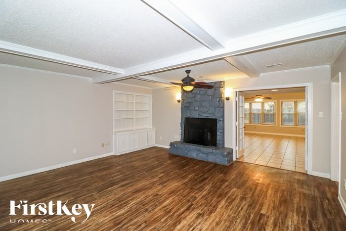 8028 Carat Cir - Photo 3 of 15