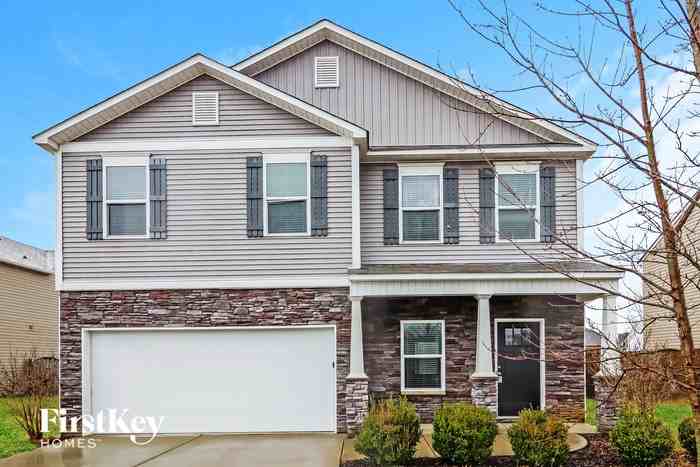 7083 Glenwood Ln - Photo 2 of 15