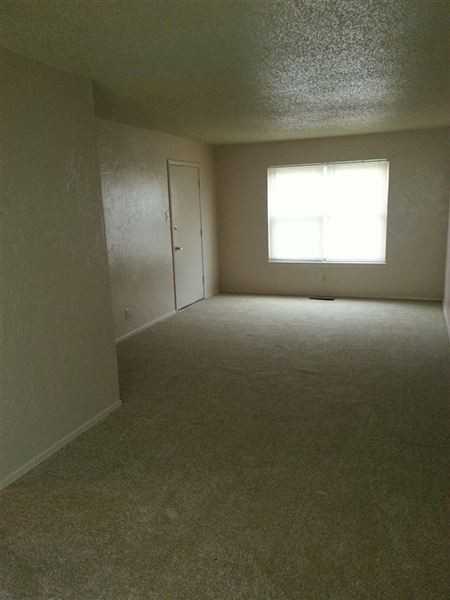 Southern Oaks Apartments - Photo 3 of 4