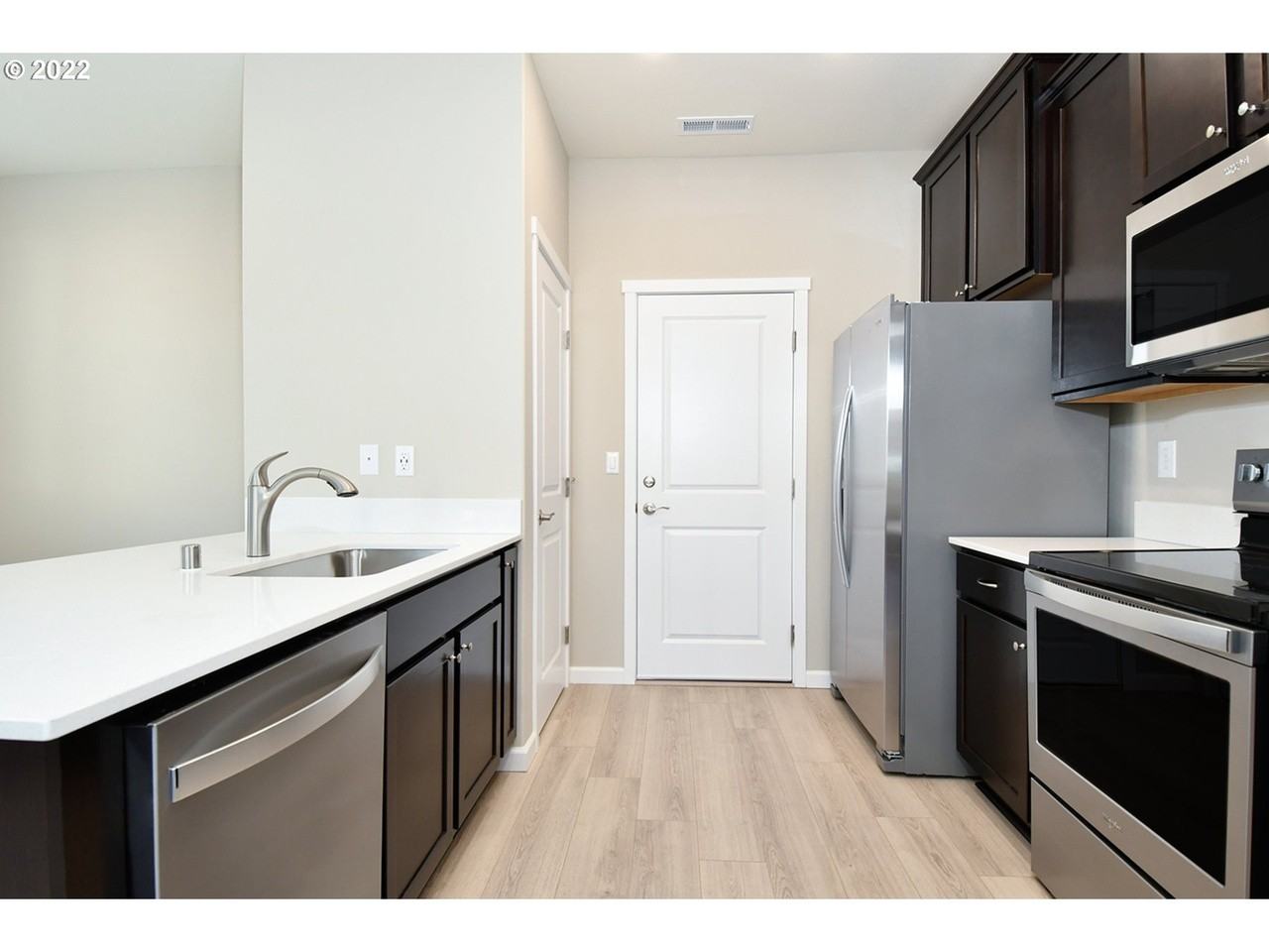 7045 Northeast 155th Place - Photo 4 of 25