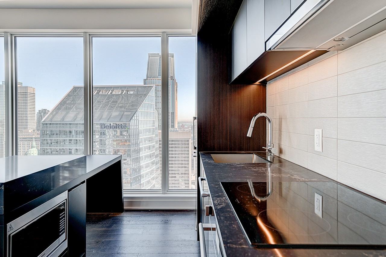 1288 Rue SaintAntoine Ouest 4106, Montréal, QC H3C 0X6 2 Bedroom