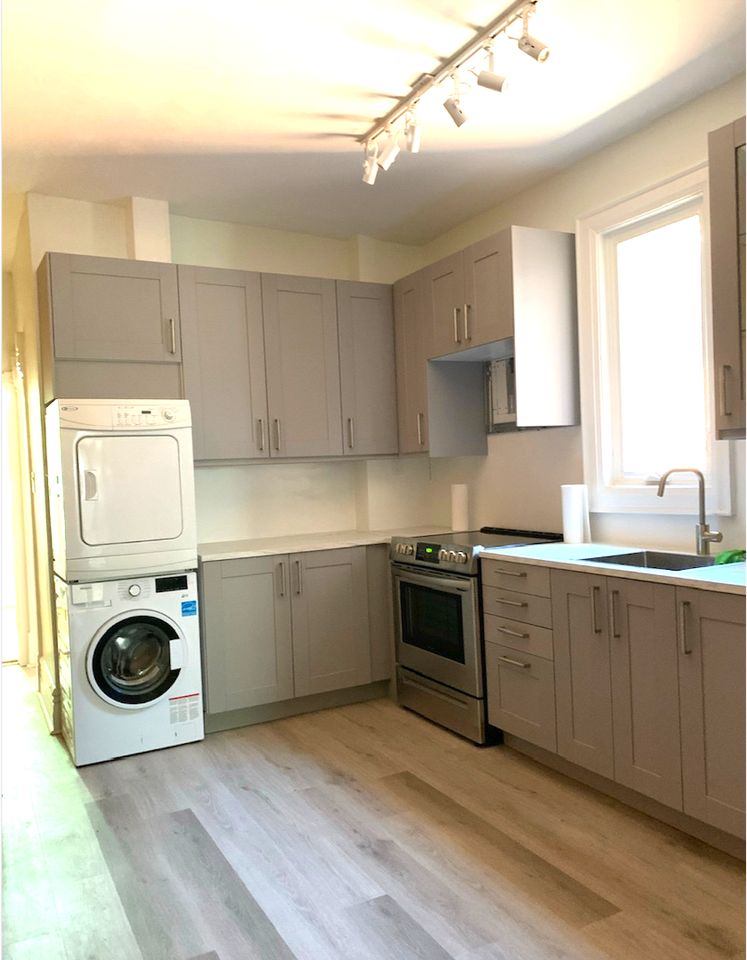 122 Brunswick Avenue - Photo 4 of 15