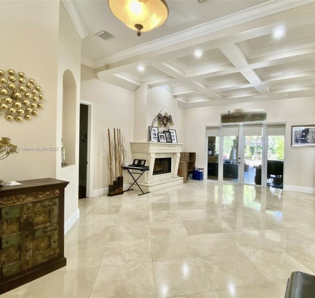 8093 Southwest 186th Street - Photo 3 of 12