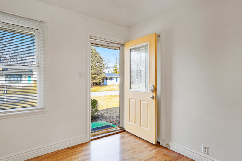 2003 Hemlock Drive - Photo 5 of 28