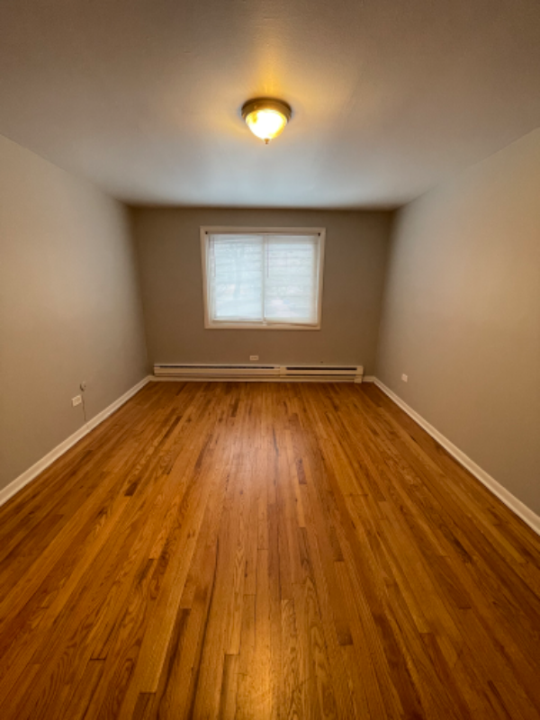 714 W 111th St #2N - Photo 2 of 19