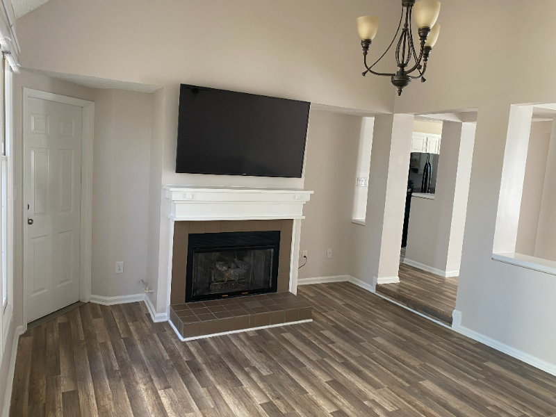 9215 Ravenwing Dr - Photo 2 of 21