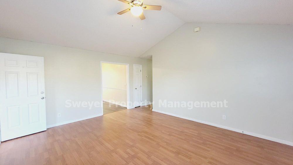 3007 Promenade Ct - Photo 2 of 28