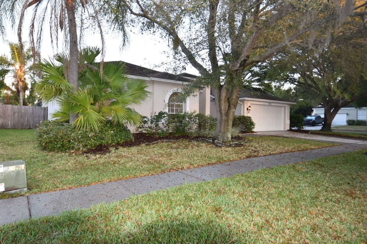 18523 Ambly Ln - Photo 3 of 25