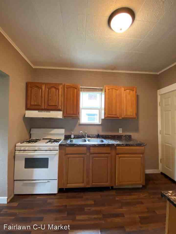 509 W Vine St - Photo 2 of 12