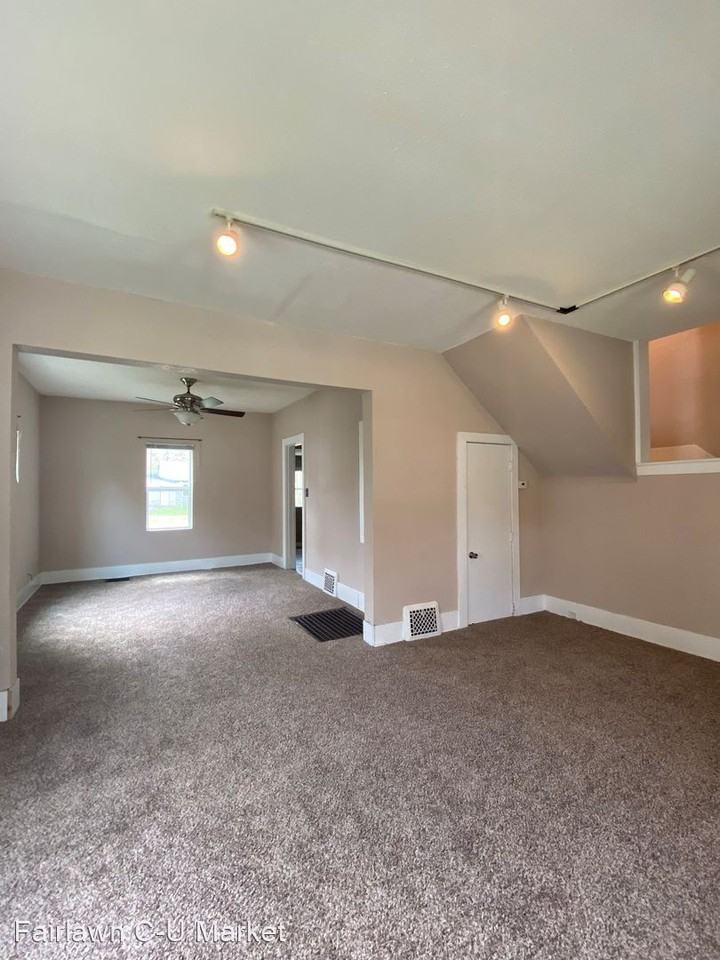 509 W Vine St - Photo 3 of 12