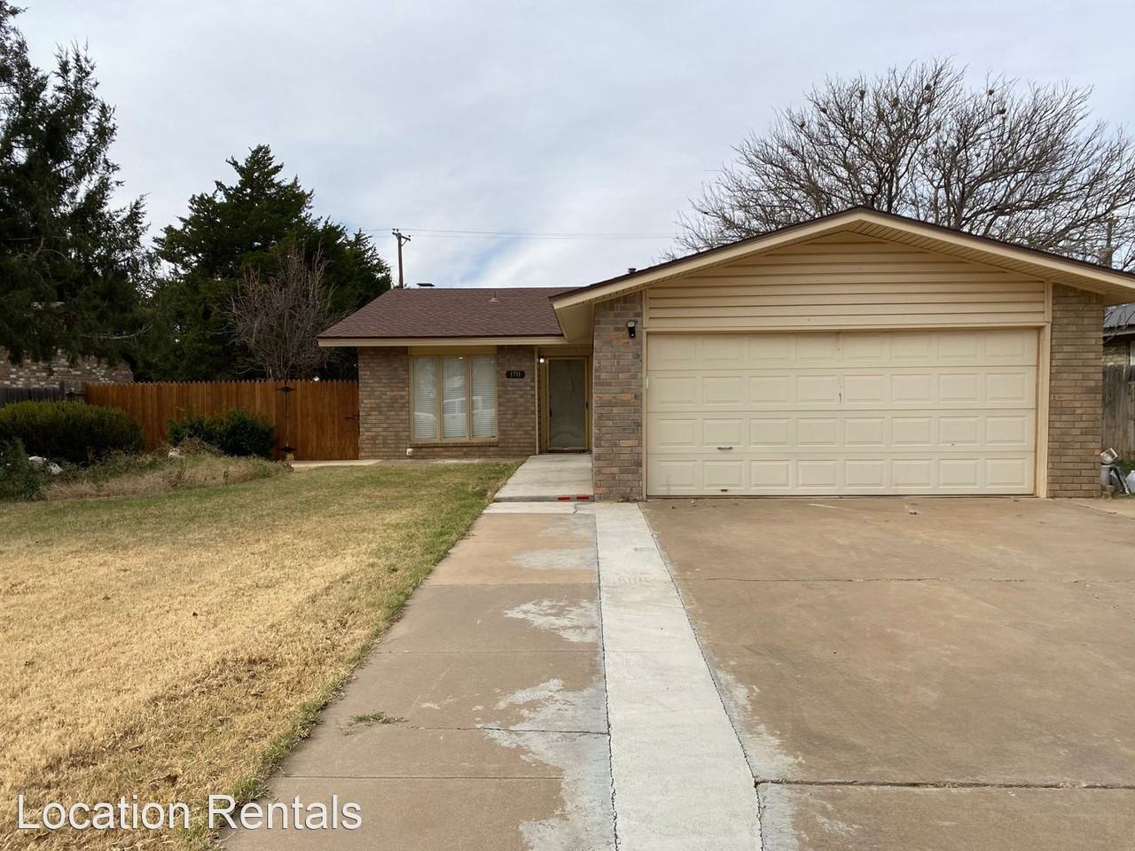 1711 Avenue H - Photo 3 of 19