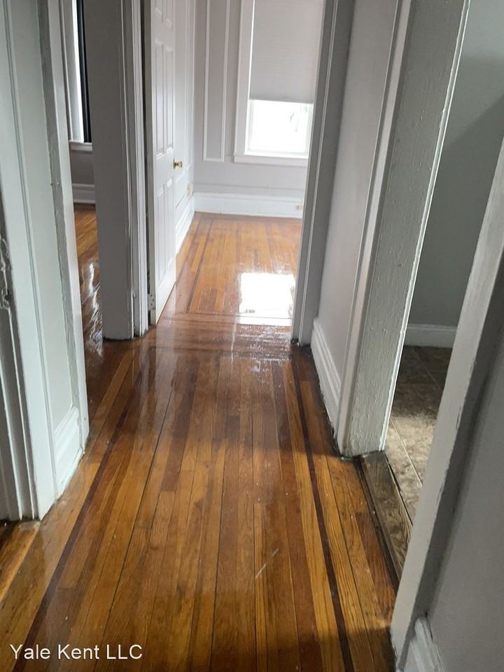 38-40 Chester Ave - Photo 3 of 8