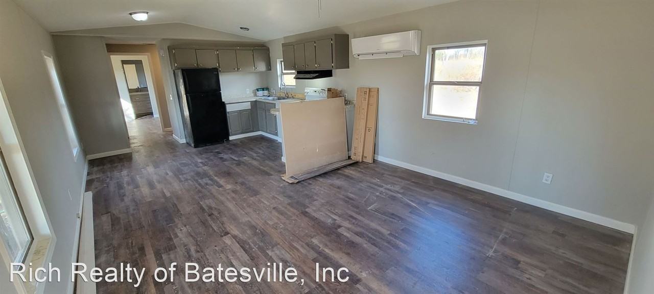 435 Main St - Photo 3 of 25