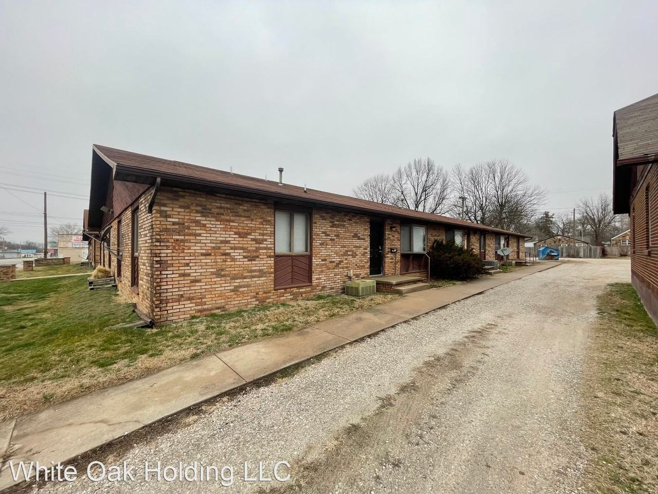 22272229 W. College Apartments 2227 W College St, Springfield, MO