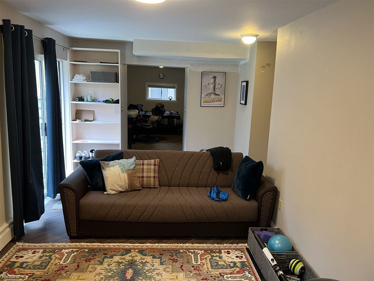 Sleepy Hollow (Furnished studio)-Dell St. - Photo 2 of 16