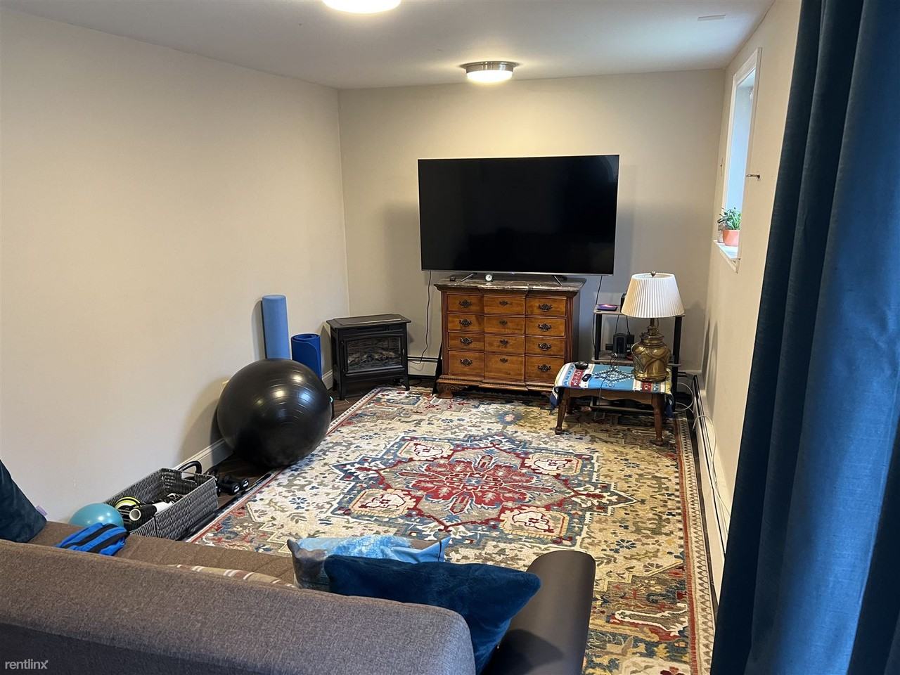 Sleepy Hollow (Furnished studio)-Dell St. - Photo 3 of 16