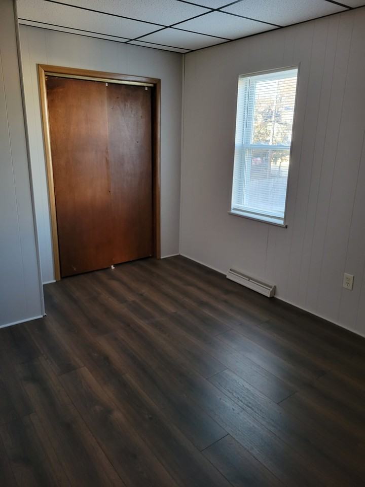 Pike St #G - Photo 3 of 11