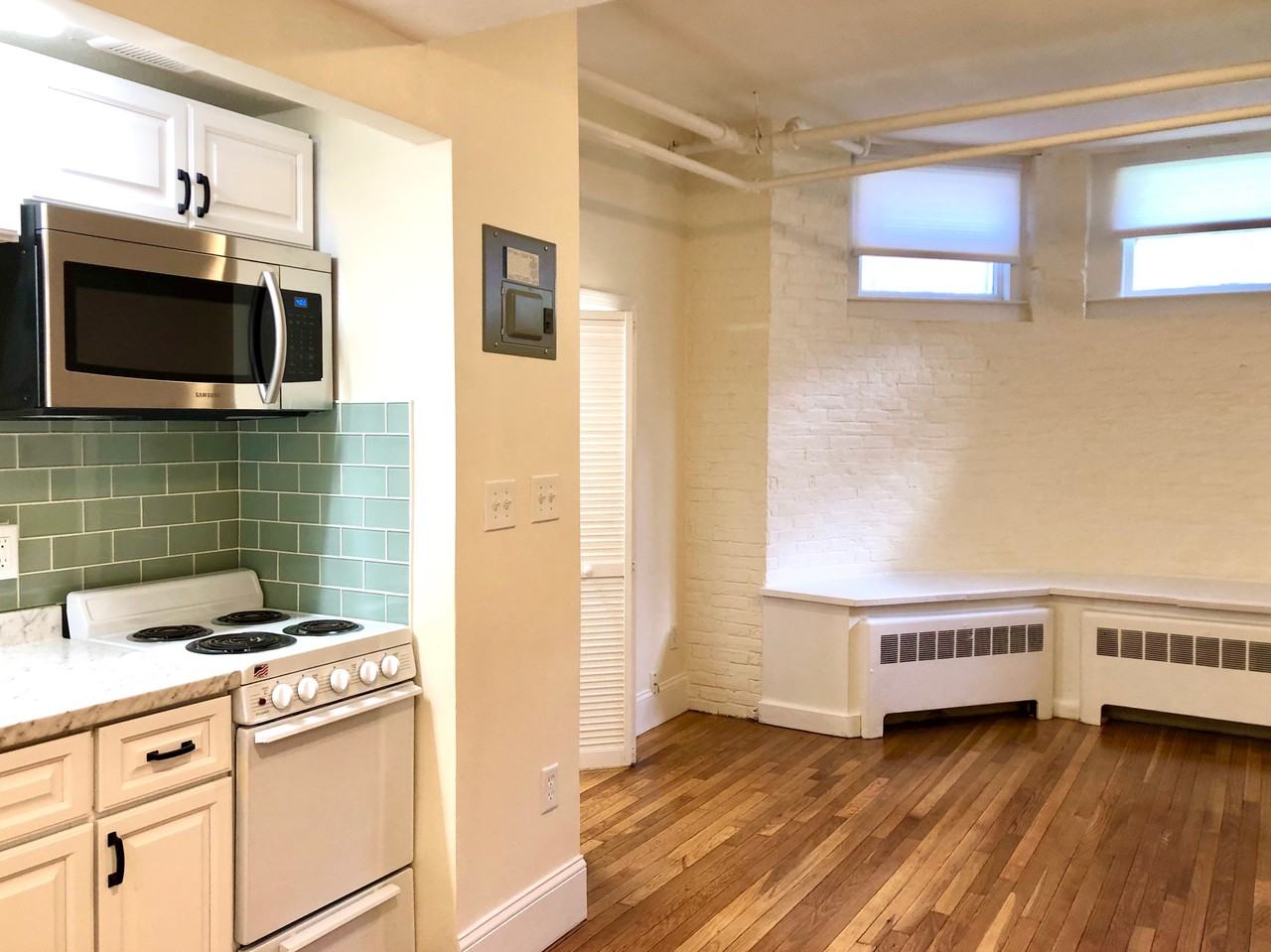 295 Newbury Street #1A