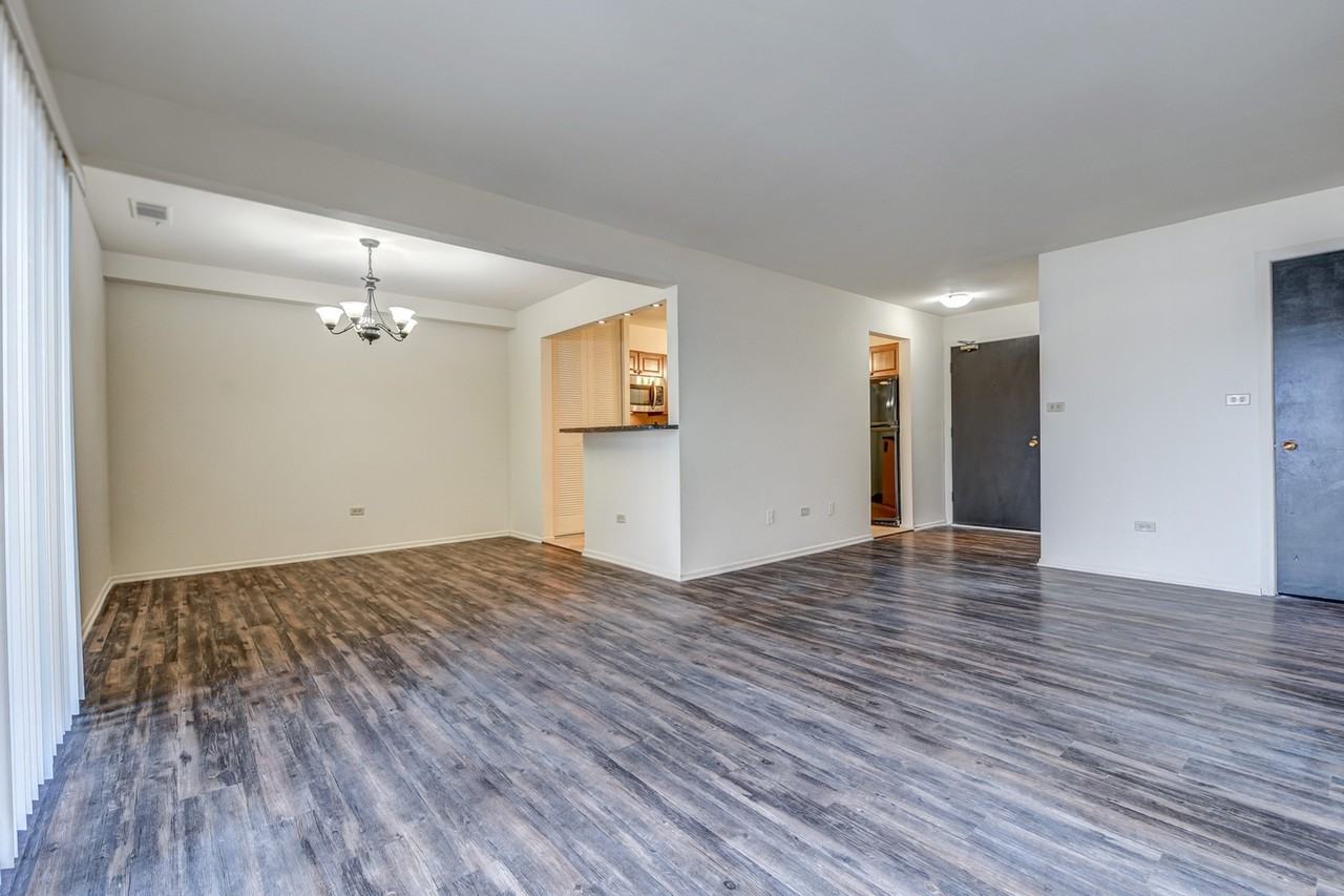 Stonebridge of Arlington Heights - Photo 5 of 20