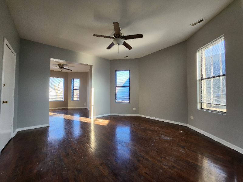 7314 S Kenwood Ave #2 - Photo 6 of 14