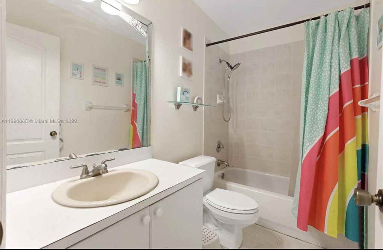 14366 Southwest 134th Place #14366 - Photo 6 of 12