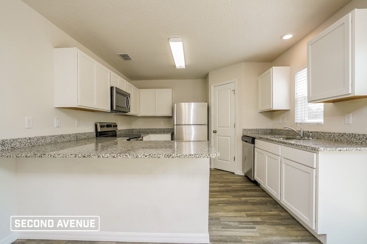 2916 W Santana Dr - Photo 5 of 19
