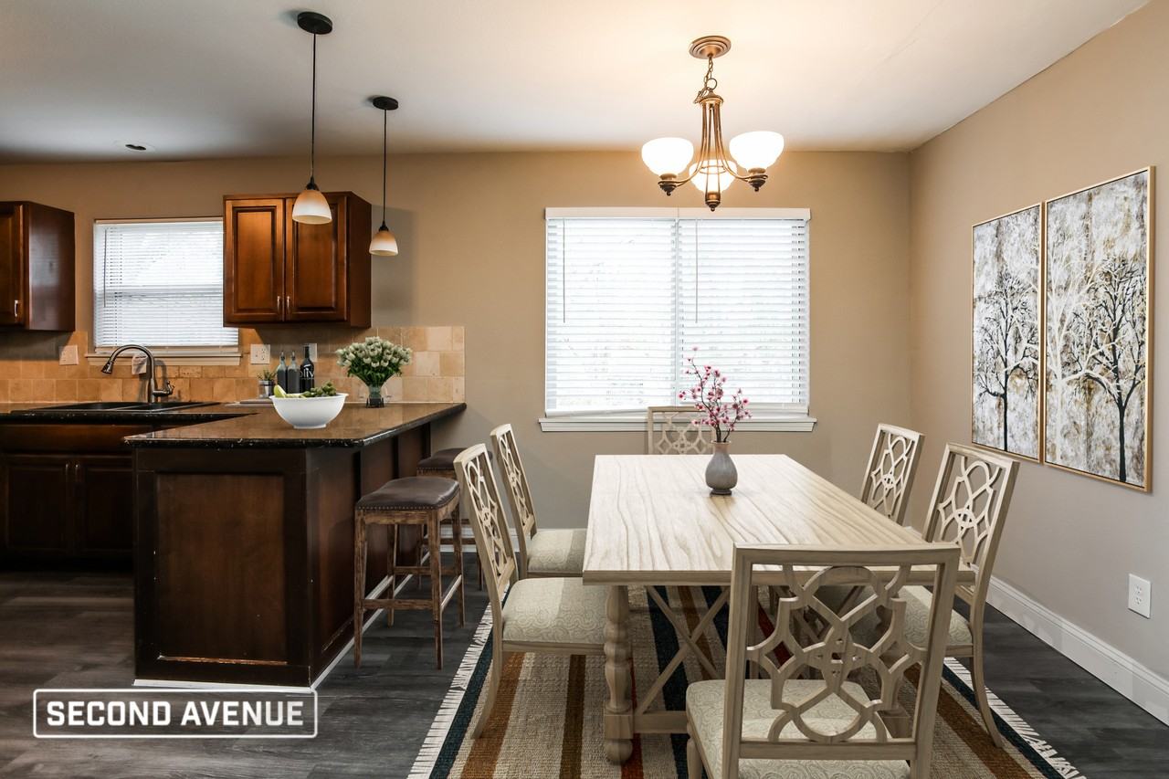 5631 N Quincy Ave - Photo 3 of 21