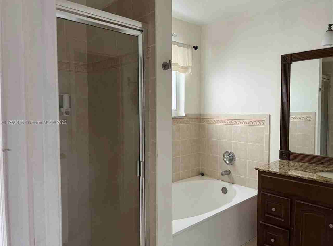 14366 Southwest 134th Place #14366 - Photo 7 of 12