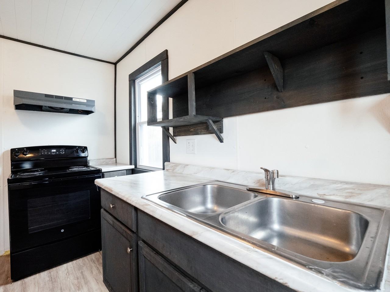 2023 Woodlawn Ave #1 - Photo 3 of 10