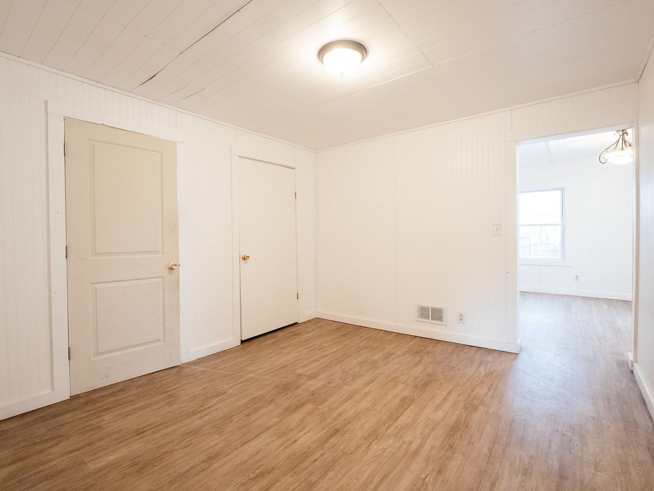 2023 Woodlawn Ave #1 - Photo 7 of 10