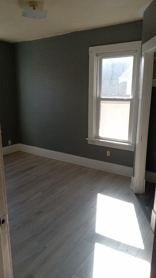 625 N Court St #1 - Photo 2 of 11