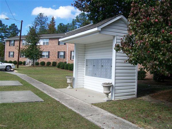 4301-I Grand Street - Photo 3 of 8