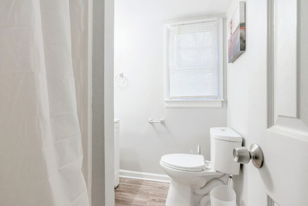 Dartmouth Dr Sw - Photo 3 of 5