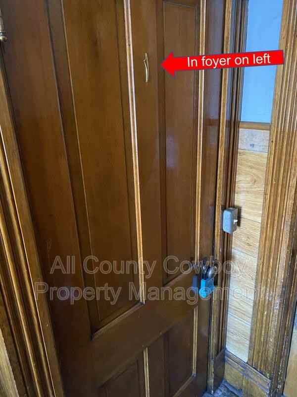 168 N 4th St #1 - Photo 6 of 6