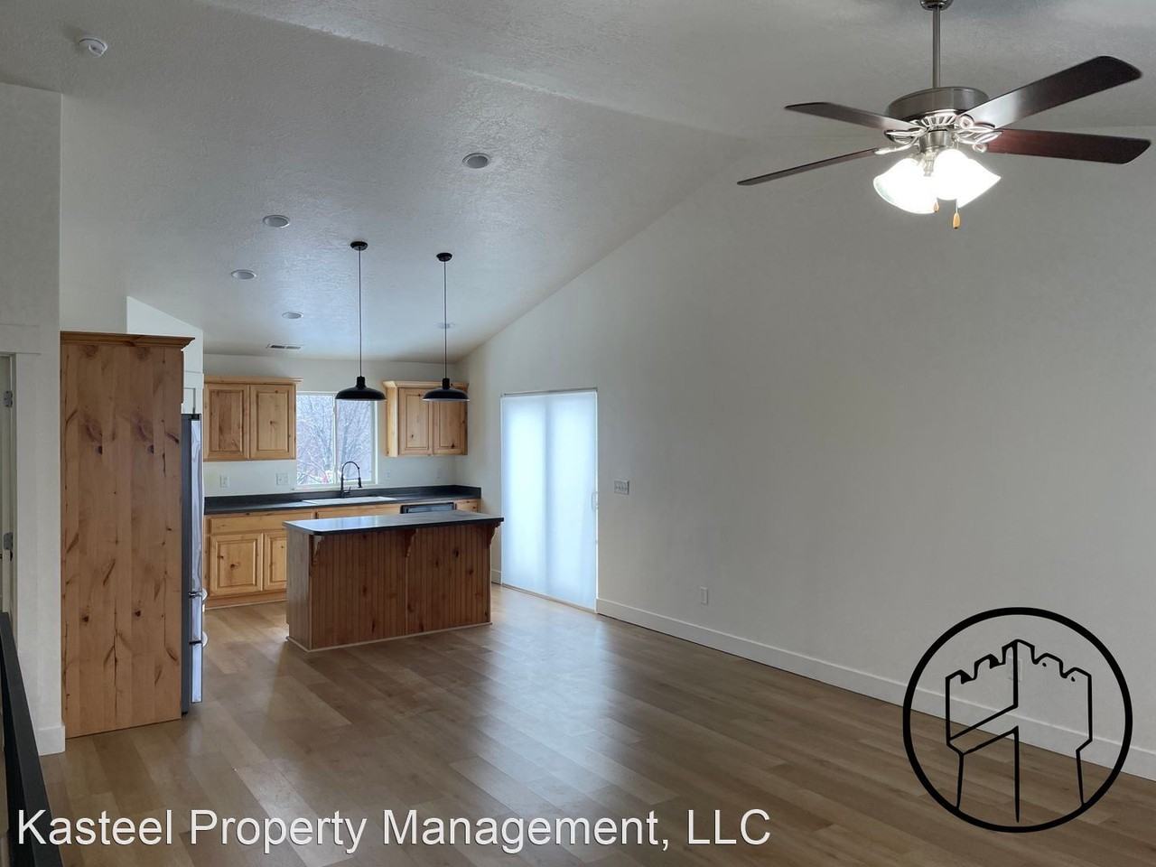 439 W 350 S - Photo 3 of 11