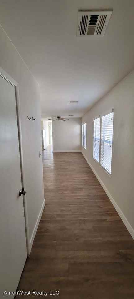 8409 Lost Gold Ave - Photo 2 of 16