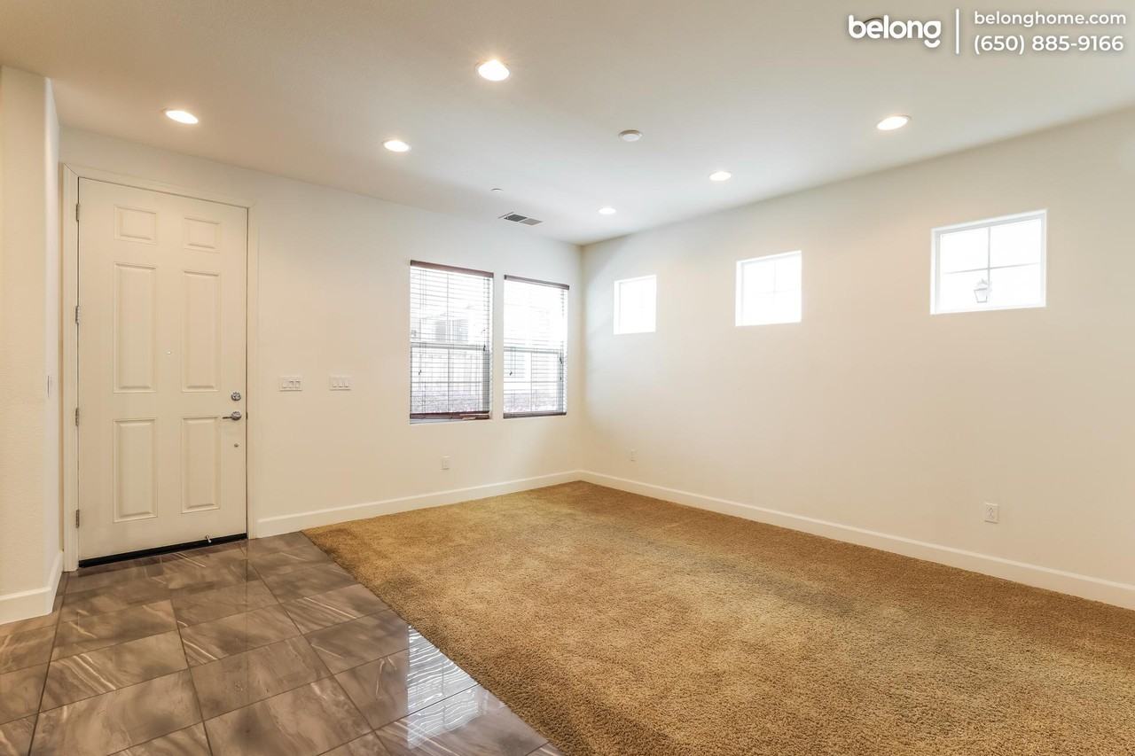 1591 Sylvia St - Photo 4 of 26