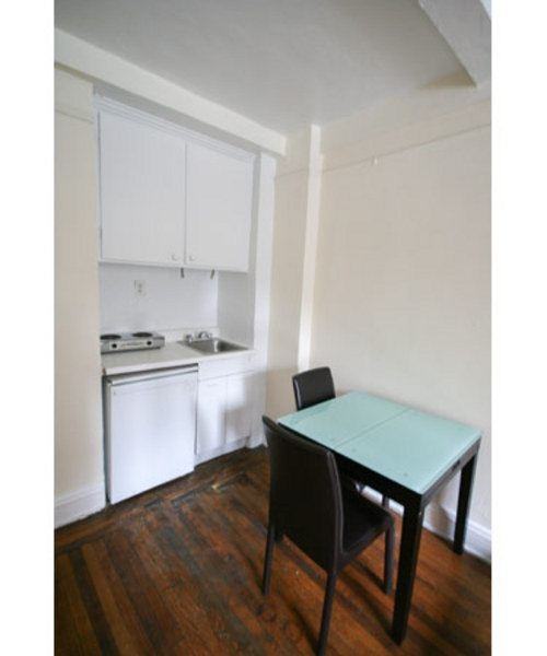 Waverly Place and waverly place - Photo 2 of 4